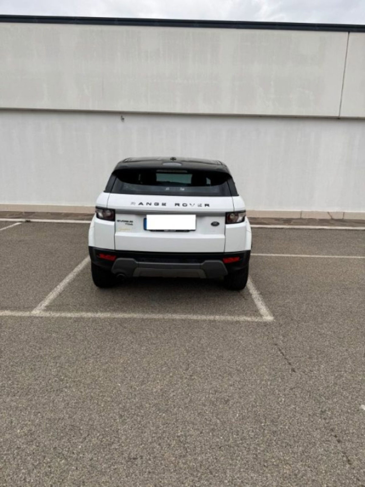 Land Rover Range Rover Evoque 2.2 TD4 5p. Pure (2)
