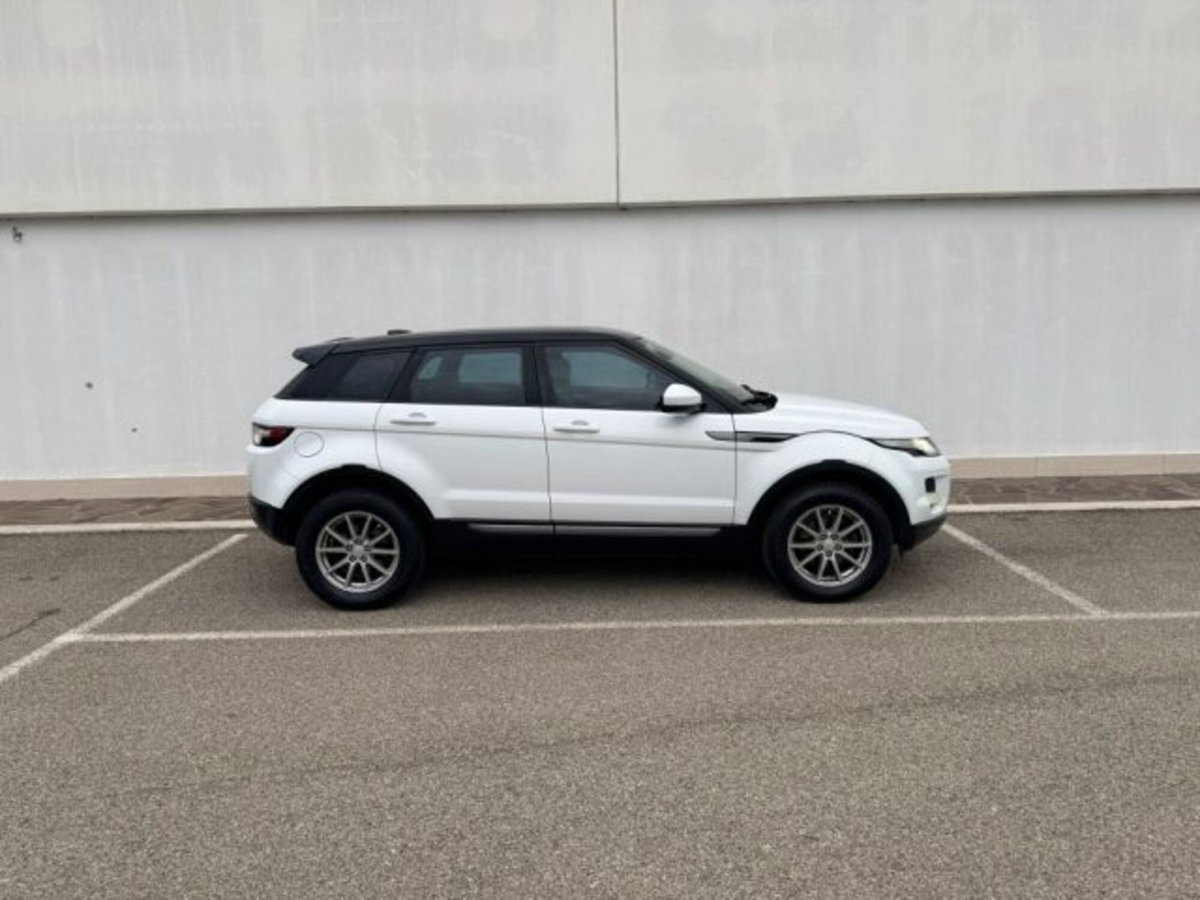 Land Rover Range Rover Evoque 2.2 TD4 5p. Pure (3)