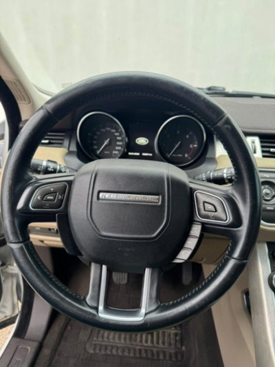 Land Rover Range Rover Evoque 2.2 TD4 5p. Pure (6)