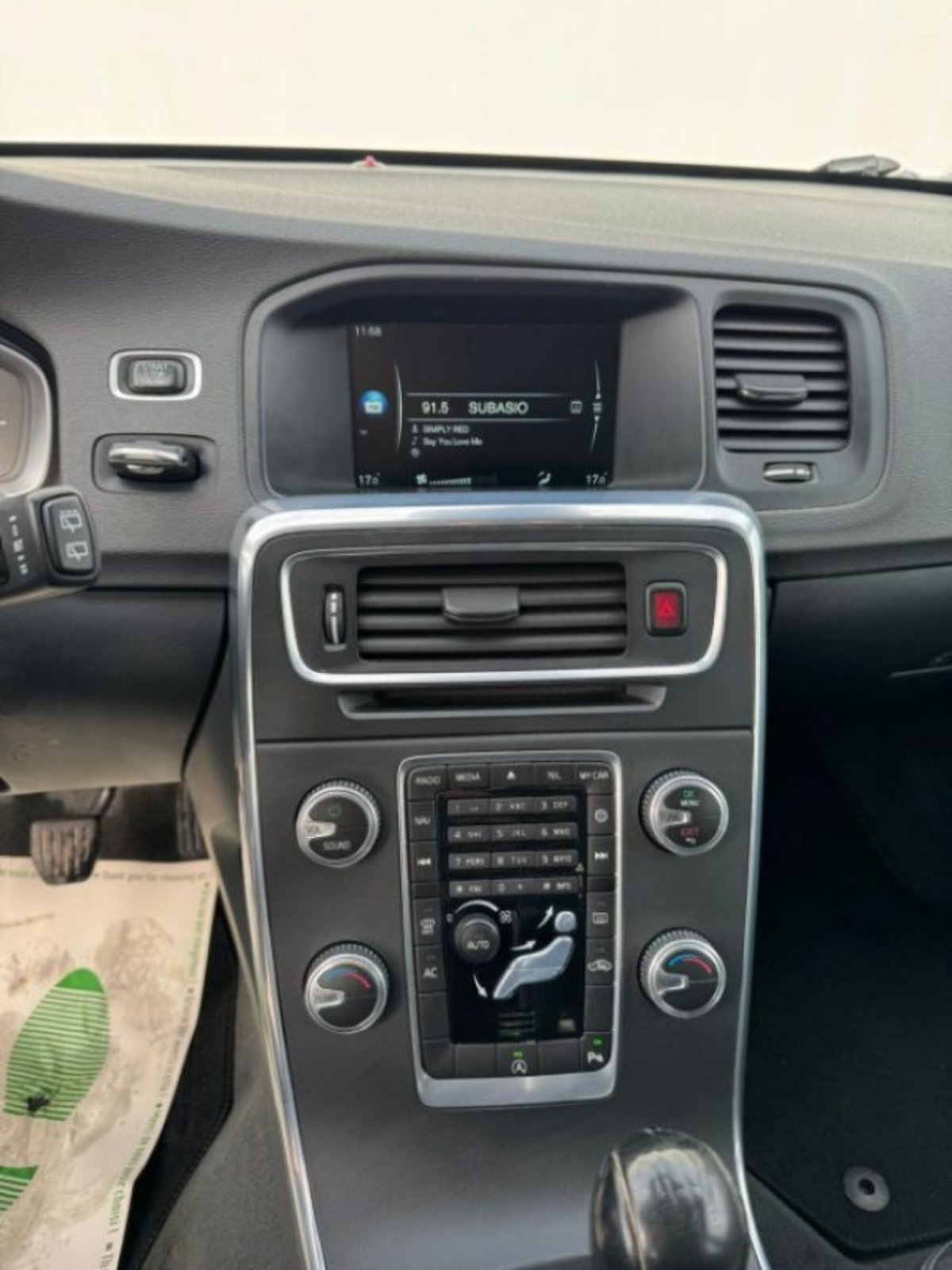 Volvo V60 D2 R-design Momentum (8)