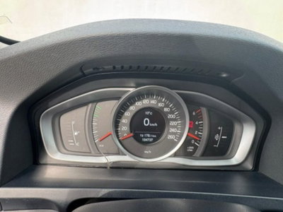 Volvo V60 D2 R-design Momentum (9)