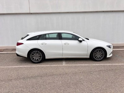 Mercedes-Benz CLA Shooting Brake 200 Automatic Shooting Brake Executive (3)