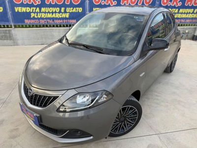 Lancia Ypsilon 1.0 FireFly 5 porte S&S Hybrid Gold Plus usata