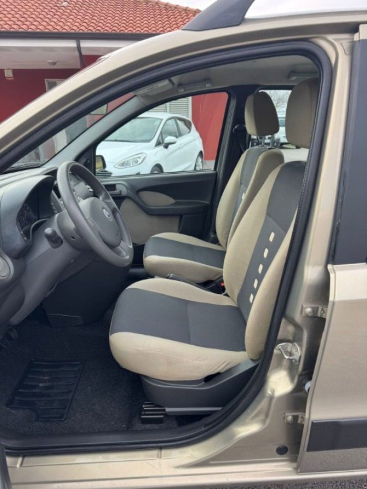 Fiat Panda 1.3 MJT 16V 4x4 Climbing (8)