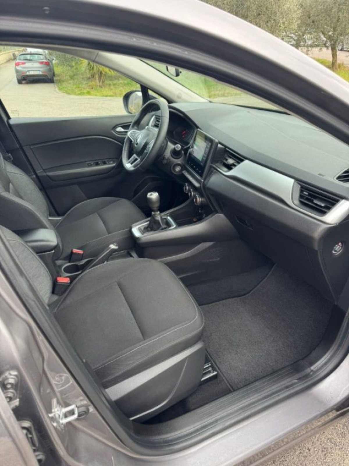 Renault Captur Blue dCi 95 CV Intens (13)