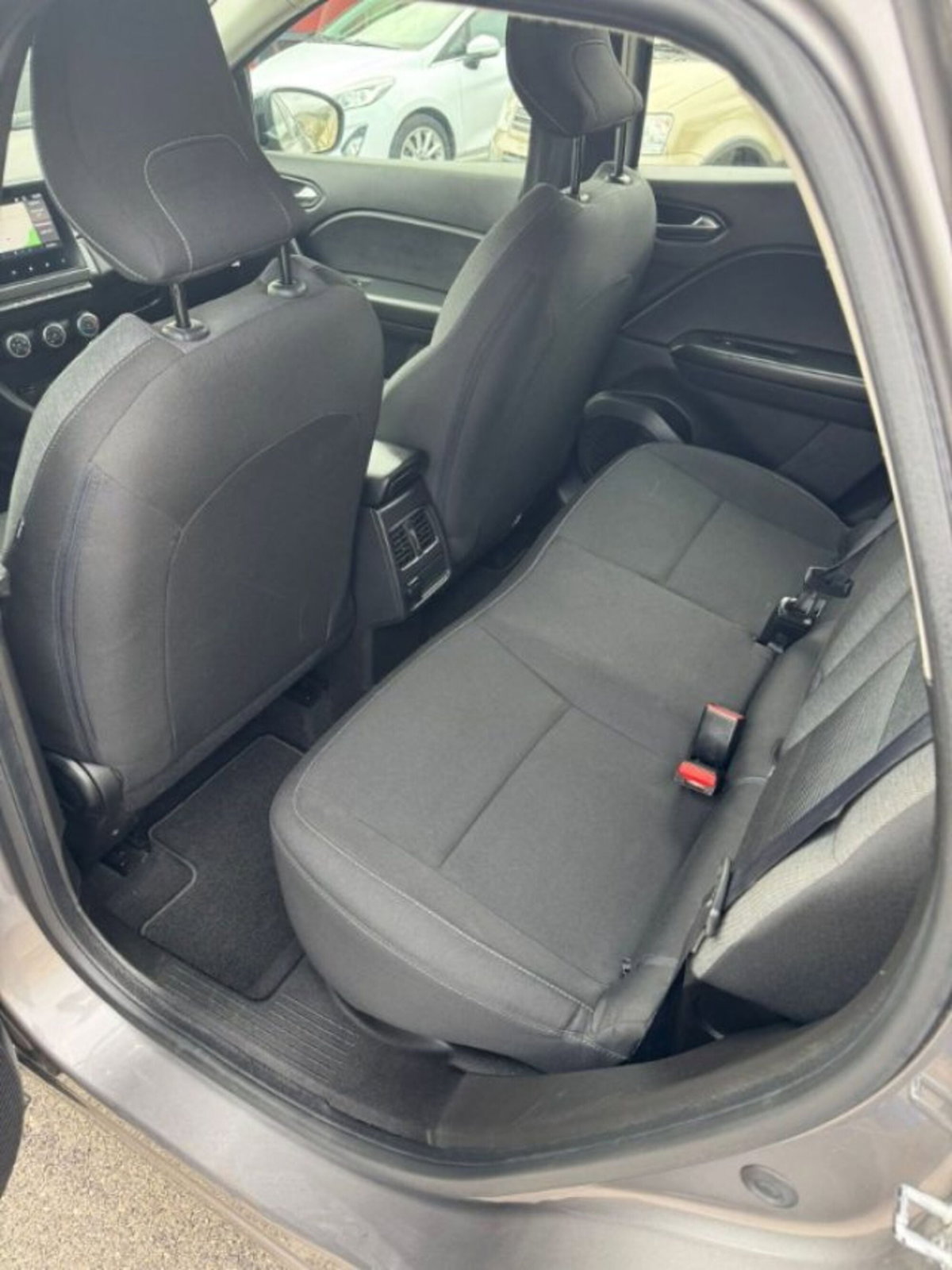 Renault Captur Blue dCi 95 CV Intens (9)