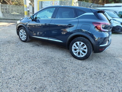Renault Captur 1.8 full hybrid Techno 160cv auto (10)