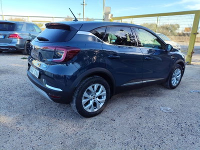 Renault Captur 1.8 full hybrid Techno 160cv auto (16)