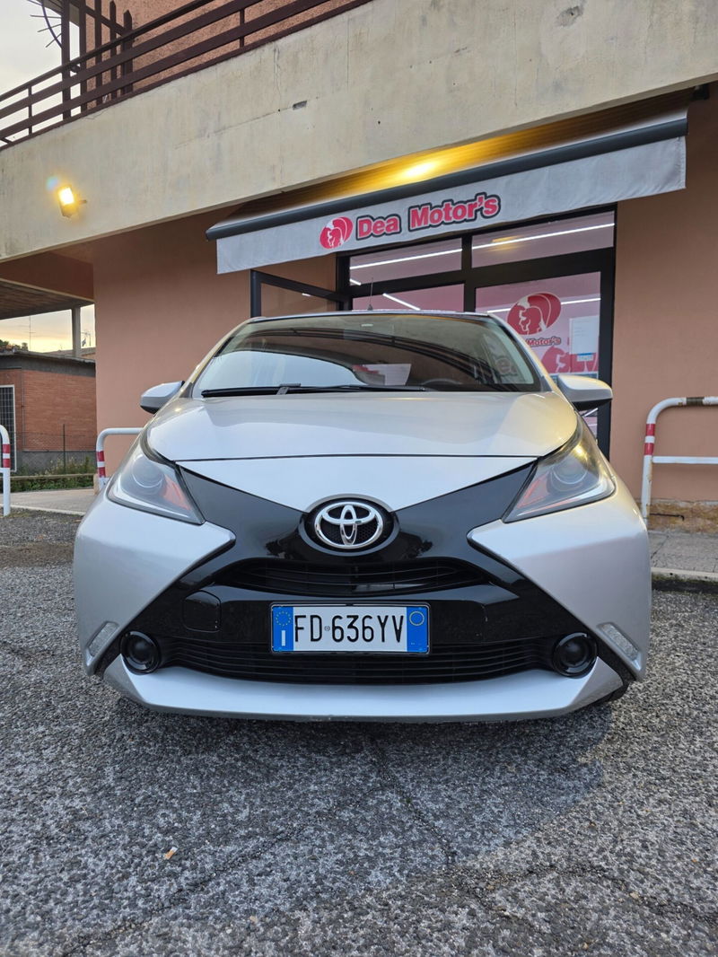 Toyota Aygo 1.0 VVT-i 69 CV 5 porte x-play