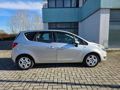 Opel Meriva 1.6 CDTI 110CV Start&Stop Design Edition (4)