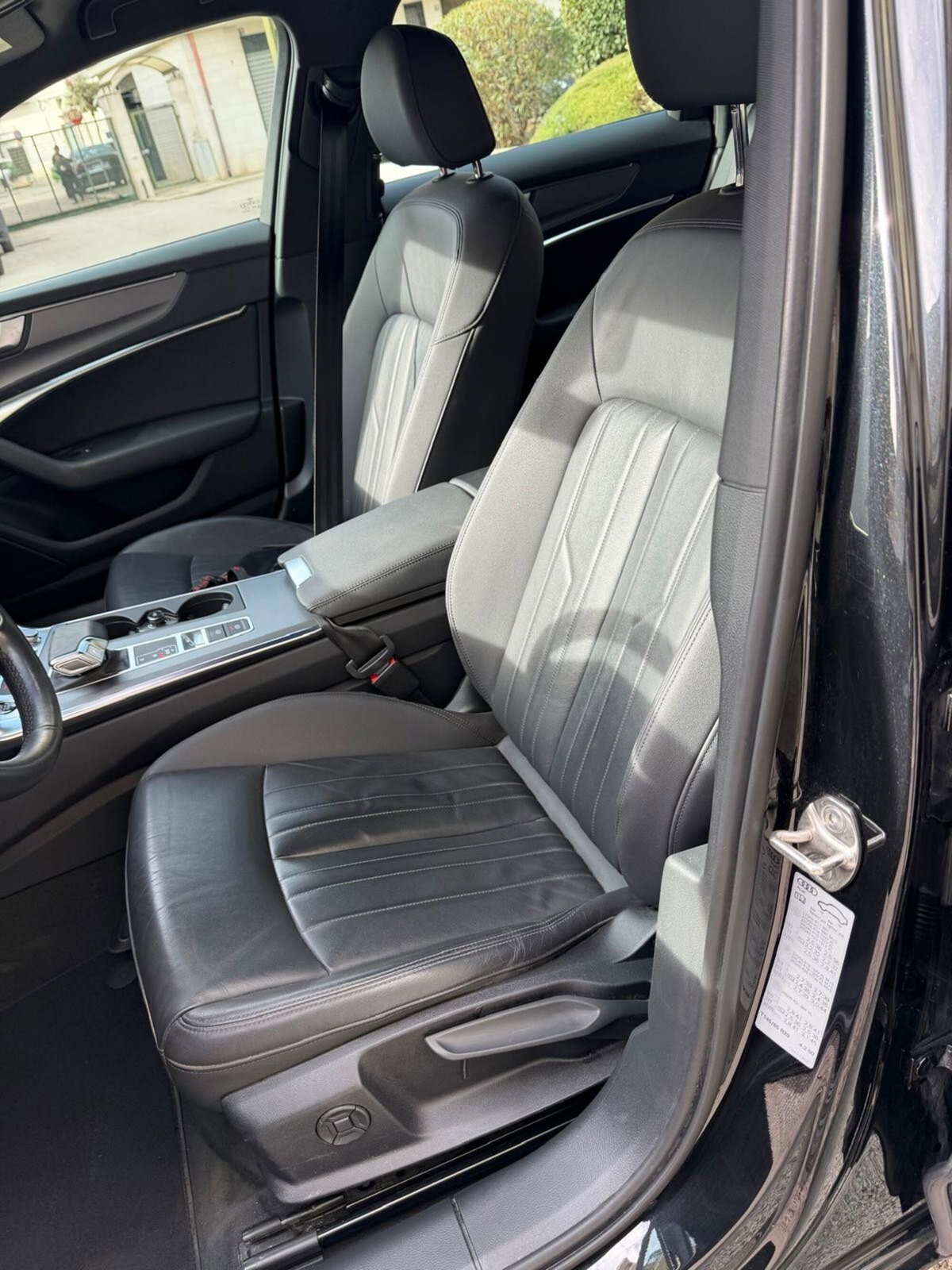 Audi A6 Avant 40 2.0 TDI quattro ultra S tronic Business (13)