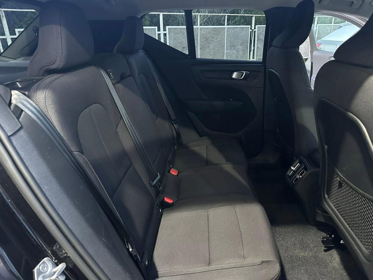 Volvo XC40 D3 Geartronic Momentum Pro (10)