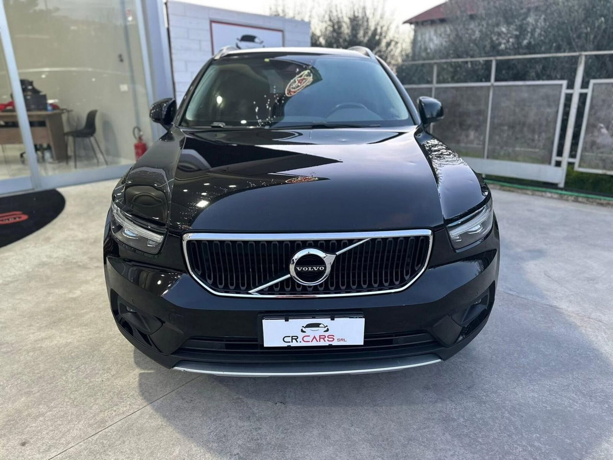 Volvo XC40 D3 Geartronic Momentum Pro (3)