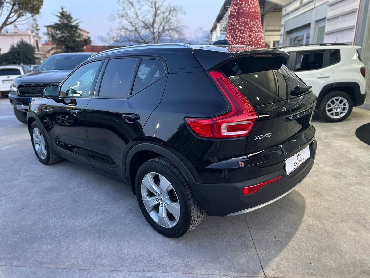 Volvo XC40 D3 Geartronic Momentum Pro (4)