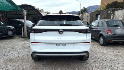 Volkswagen T-Roc 1.5 etsi Life 115cv dsg (5)