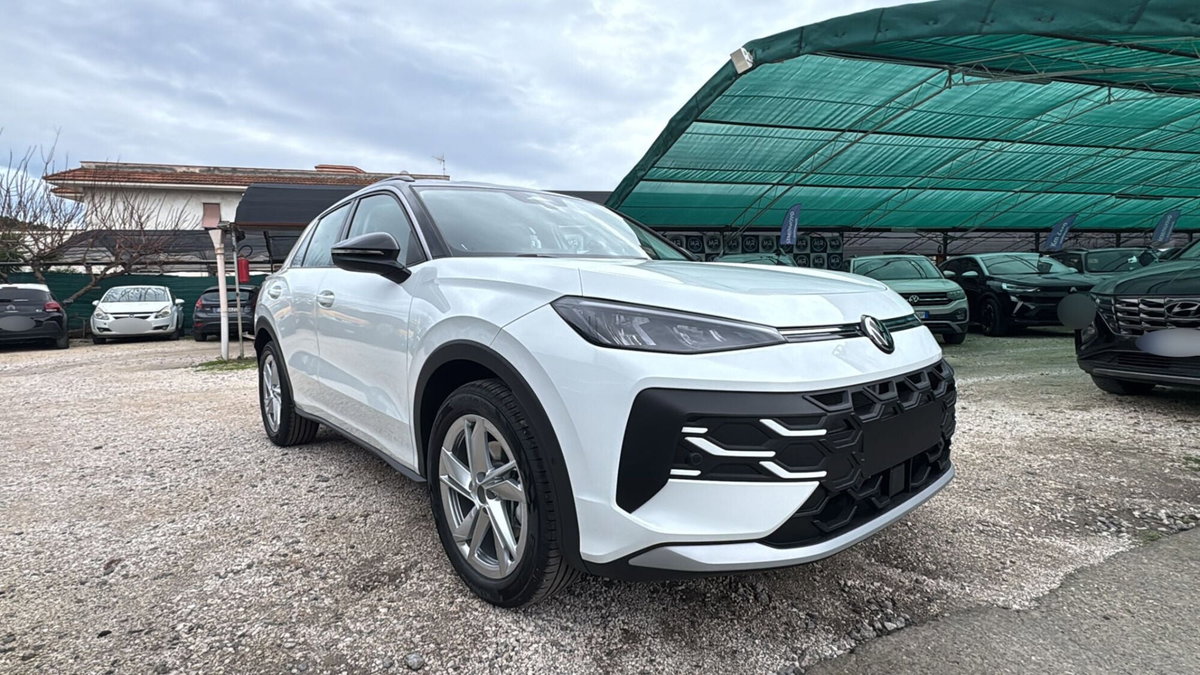 Volkswagen T-Roc 1.5 etsi Life 115cv dsg (6)
