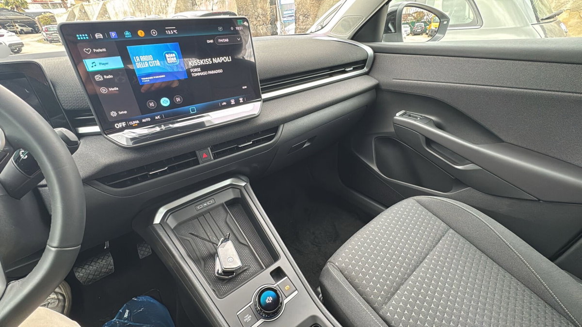 Volkswagen T-Roc 1.5 etsi Life 115cv dsg (8)