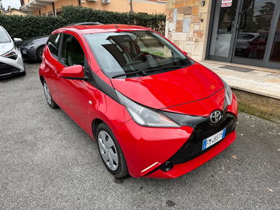 Toyota Aygo 1.0 VVT-i 69 CV 5 porte x-play TSS usata