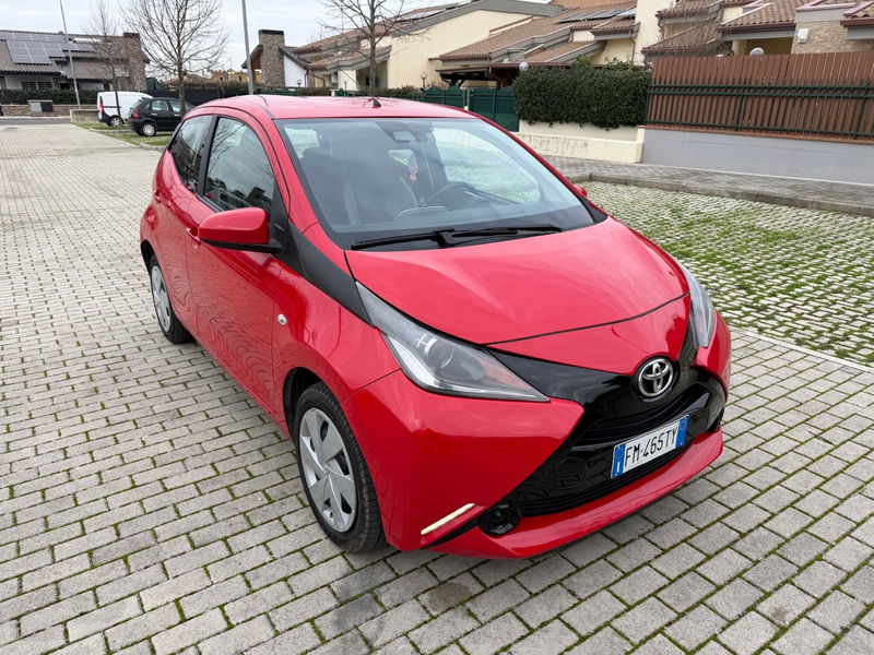 Toyota Aygo 1.0 VVT-i 69 CV 3 porte x-play