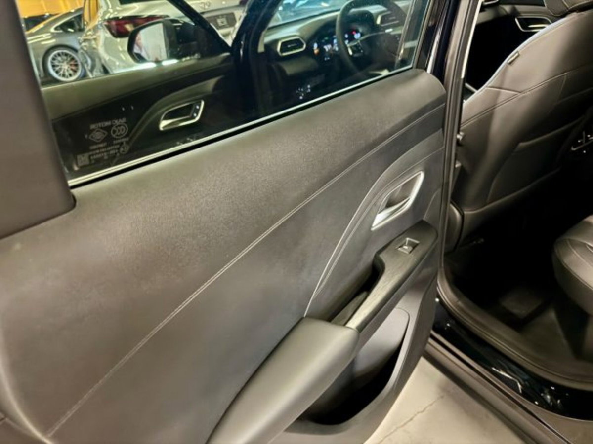 Mg ZS ZS 1.5 Luxury (17)