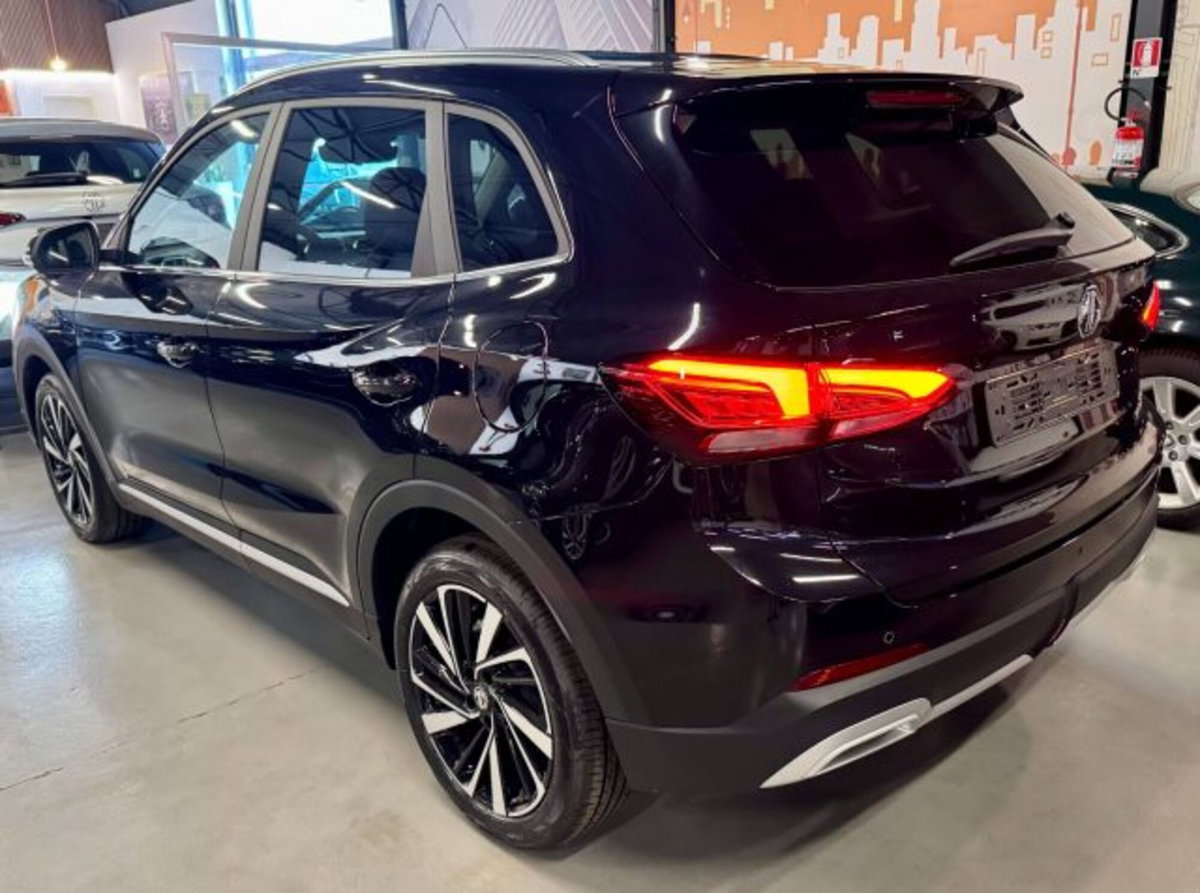 Mg ZS ZS 1.5 Luxury (2)