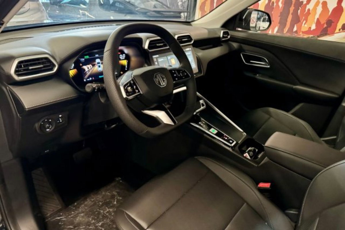 Mg ZS ZS 1.5 Luxury (7)