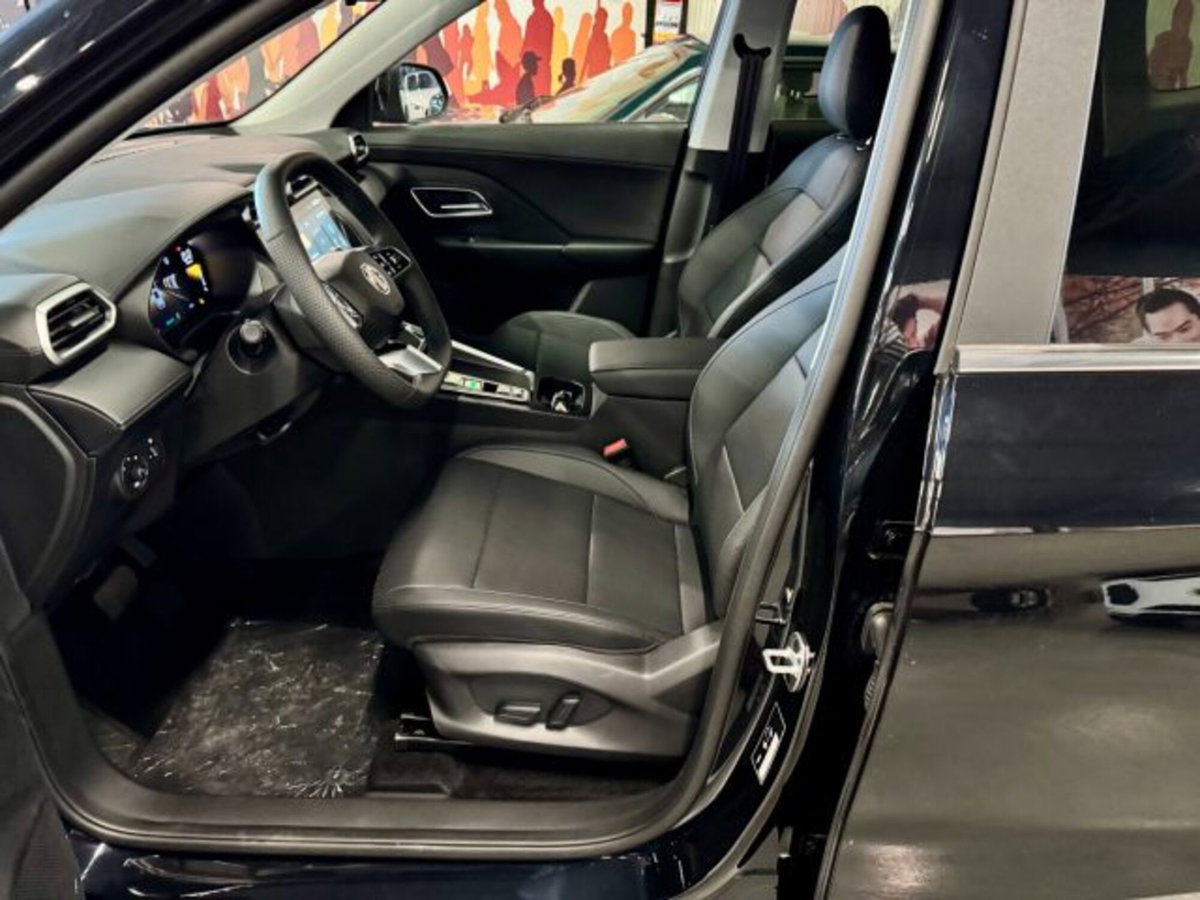 Mg ZS ZS 1.5 Luxury (8)