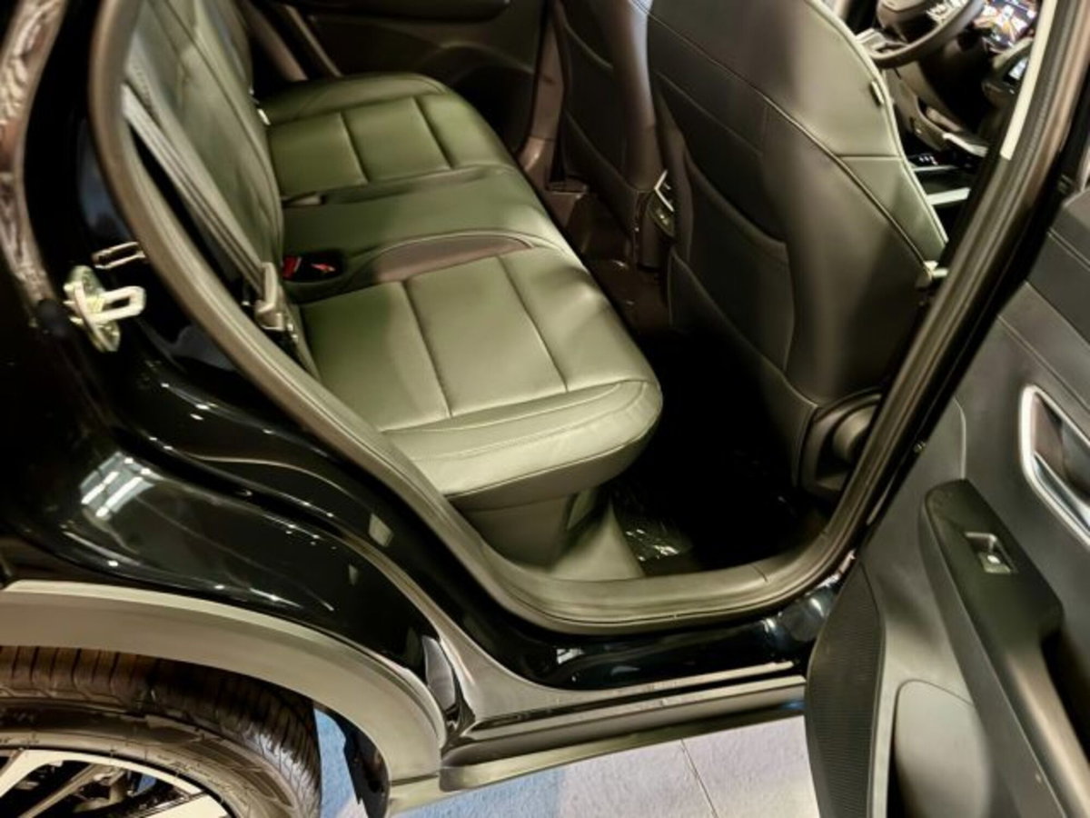 Mg ZS ZS 1.5 Luxury (9)