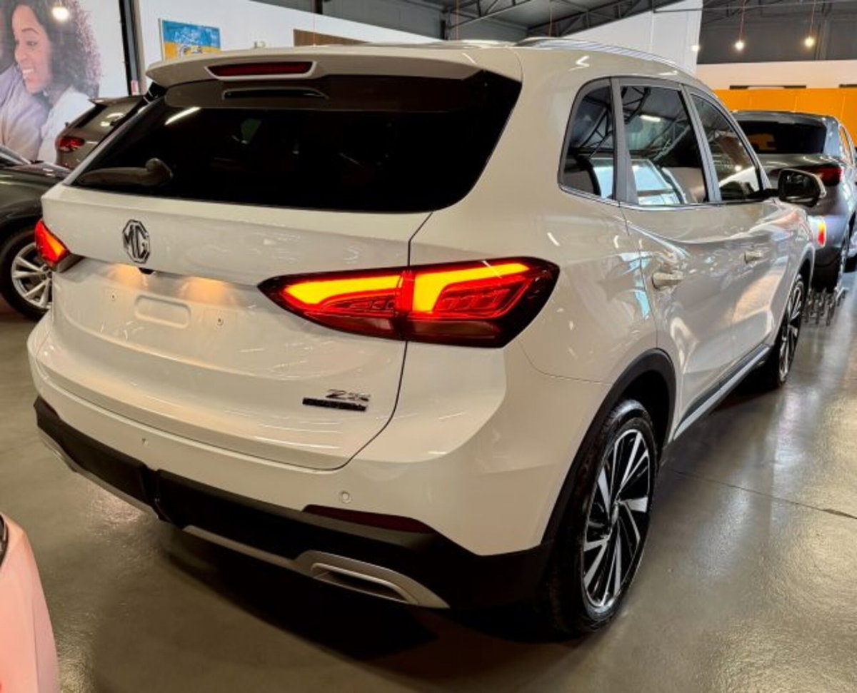 Mg ZS ZS 1.5 Luxury (3)
