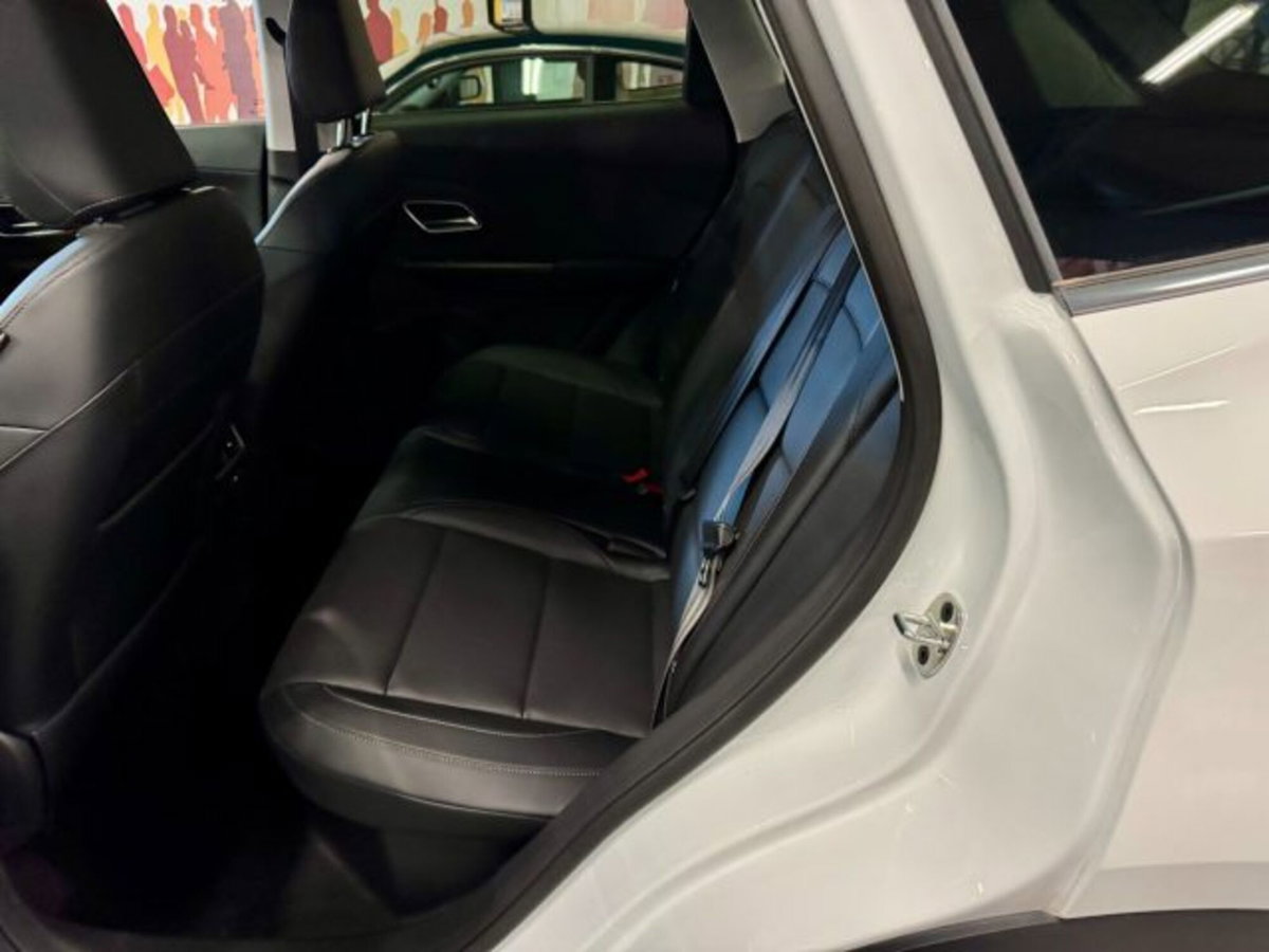 Mg ZS ZS 1.5 Luxury (9)