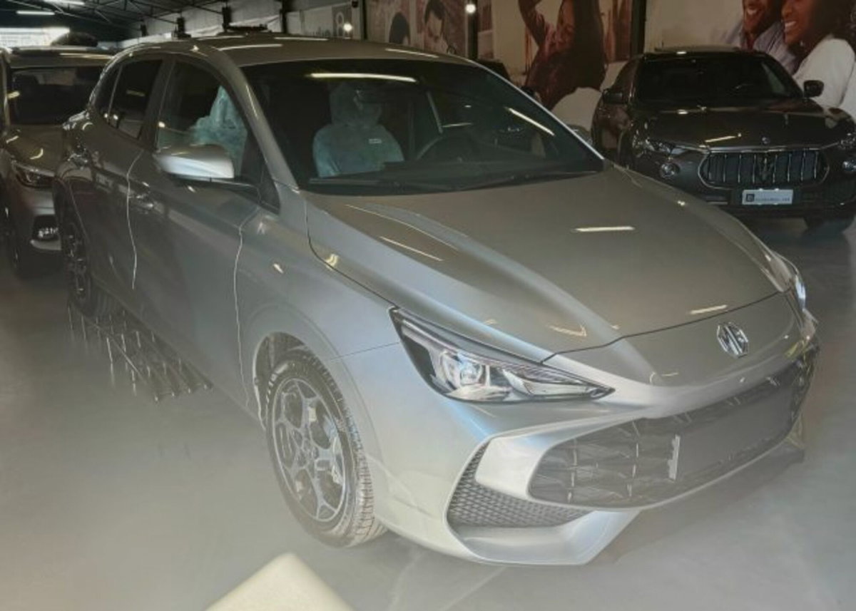 Mg MG3 1.5 hybrid+ Luxury auto (5)
