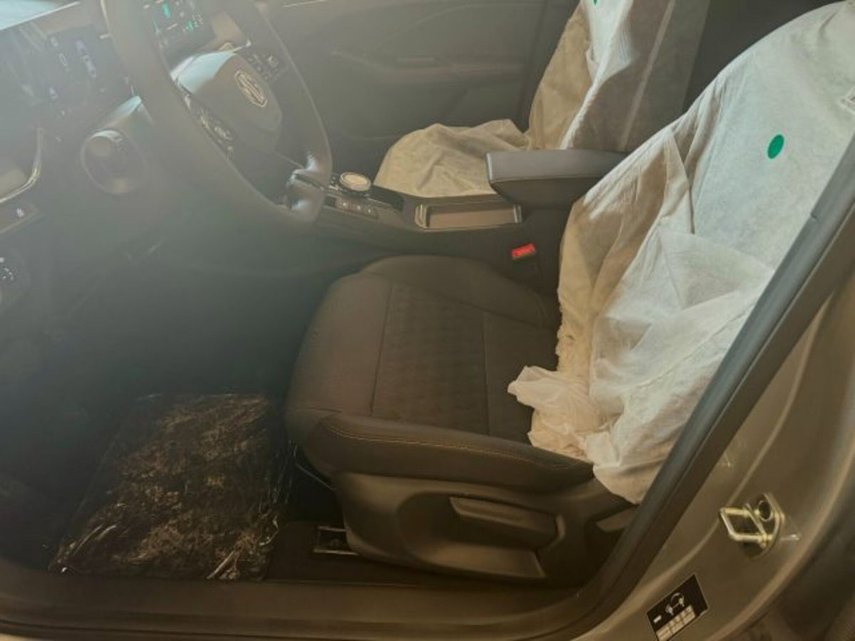 Mg MG3 1.5 hybrid+ Luxury auto (8)