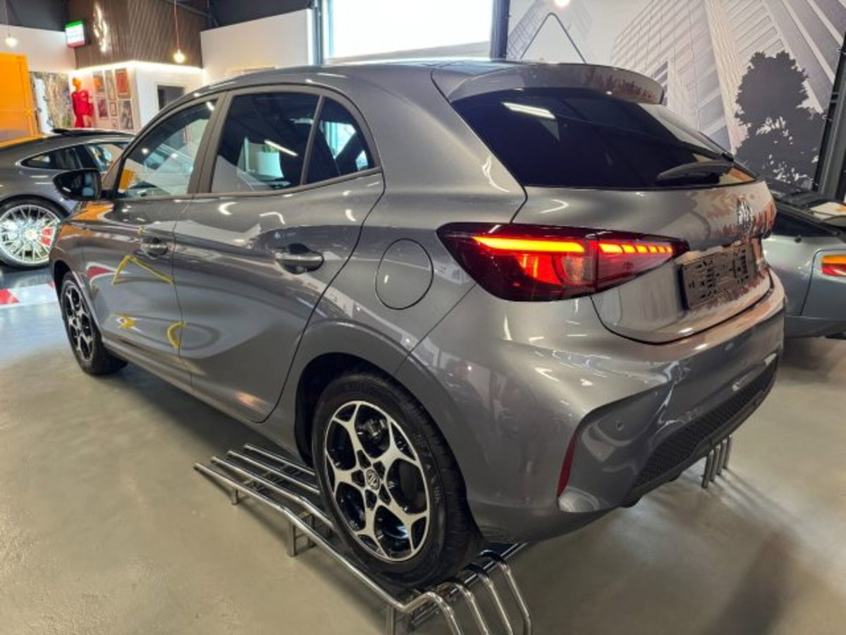 Mg MG3 1.5 hybrid+ Luxury auto (2)