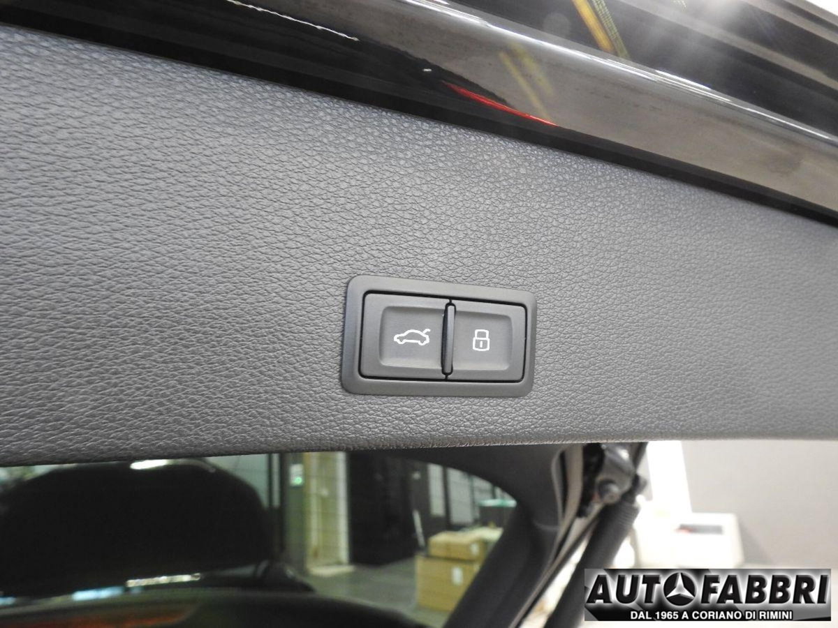 Audi Q2 Q2 1.0 TFSI Business (16)