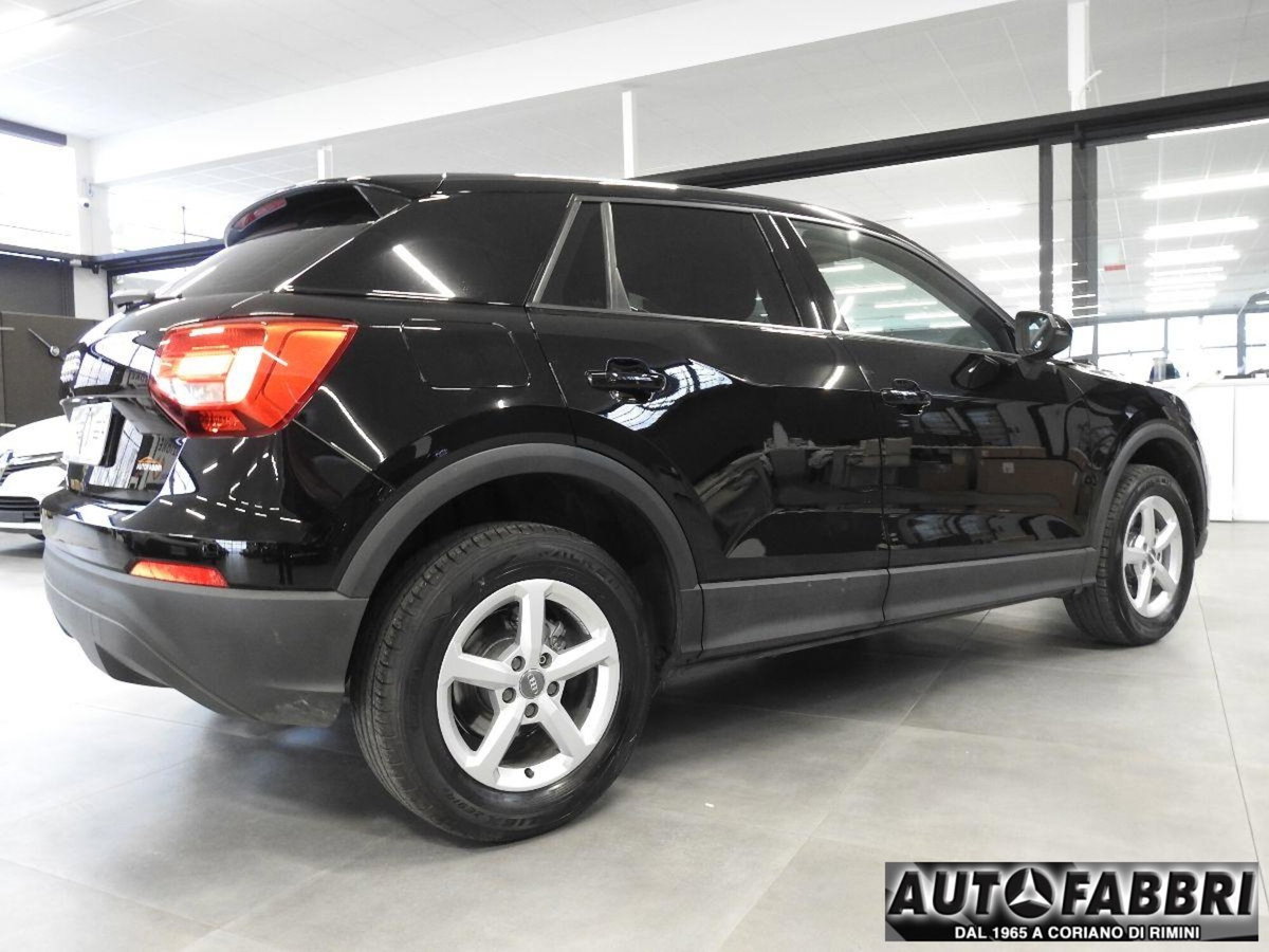 Audi Q2 Q2 1.0 TFSI Business (7)