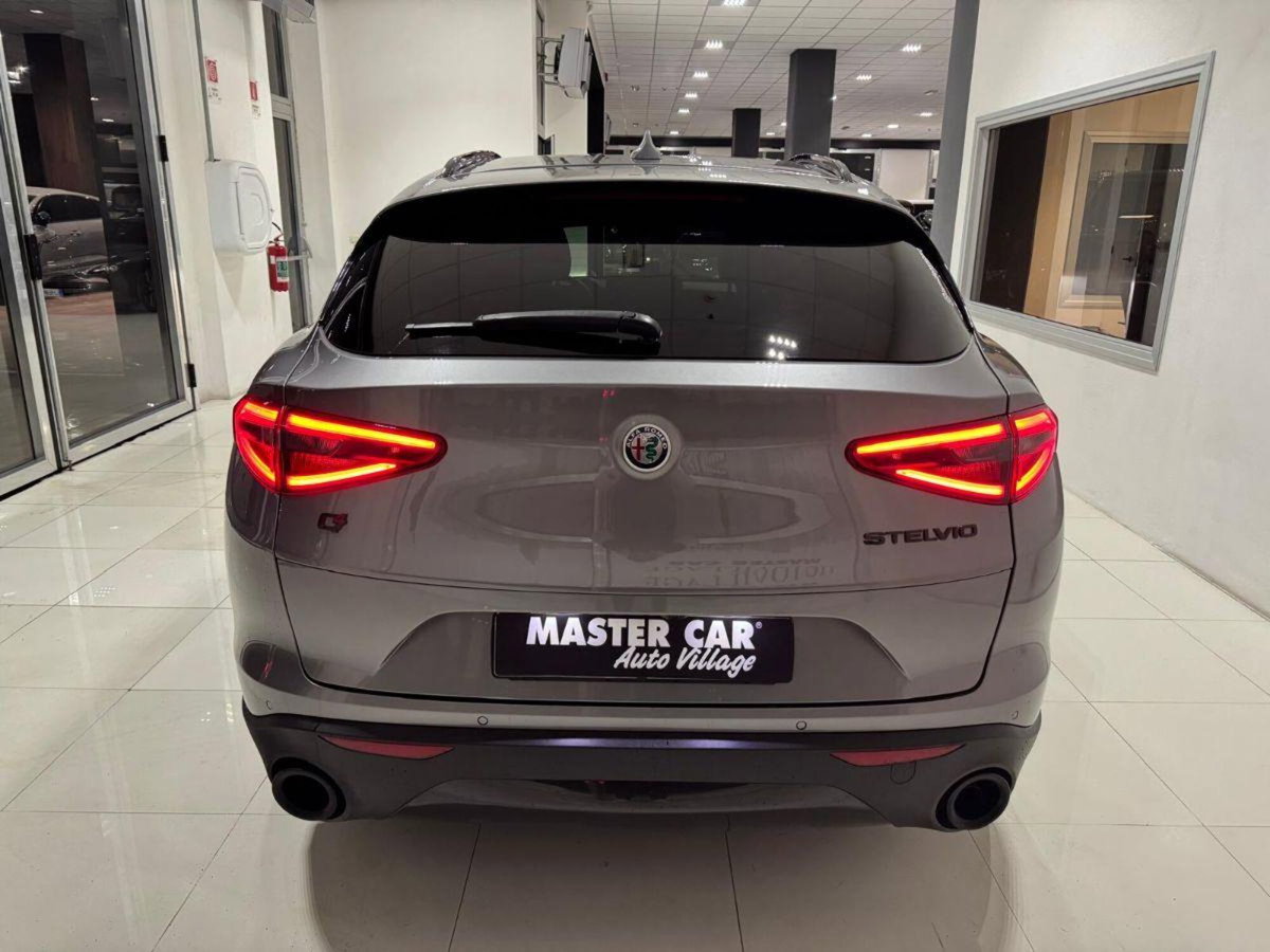 Alfa Romeo Stelvio Stelvio 2.2 Turbodiesel 190 CV AT8 RWD Sprint (6)