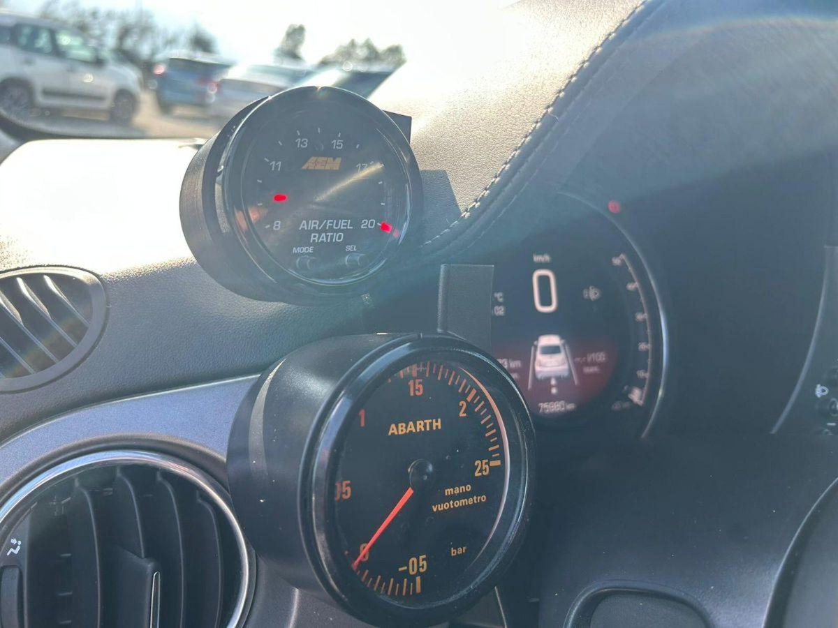 Abarth 595 595 1.4 Turbo T-Jet 160 CV Pista (12)