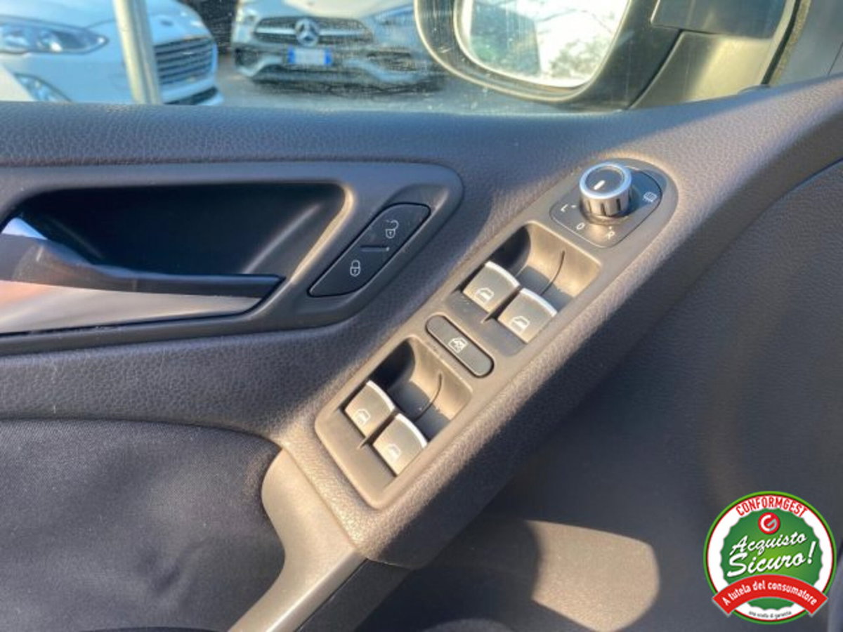 Volkswagen Golf 2.0 TDI 140CV DPF 5p. Highline (10)