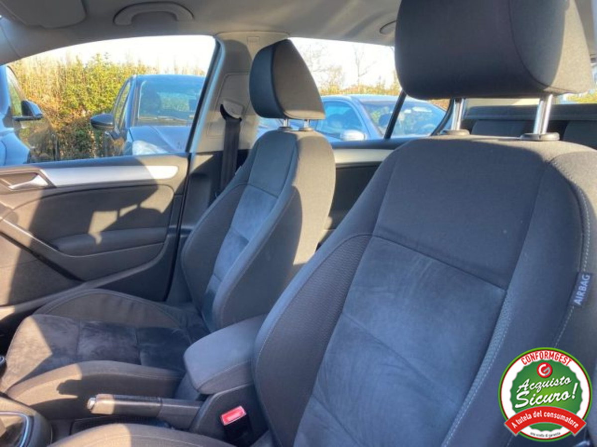 Volkswagen Golf 2.0 TDI 140CV DPF 5p. Highline (8)