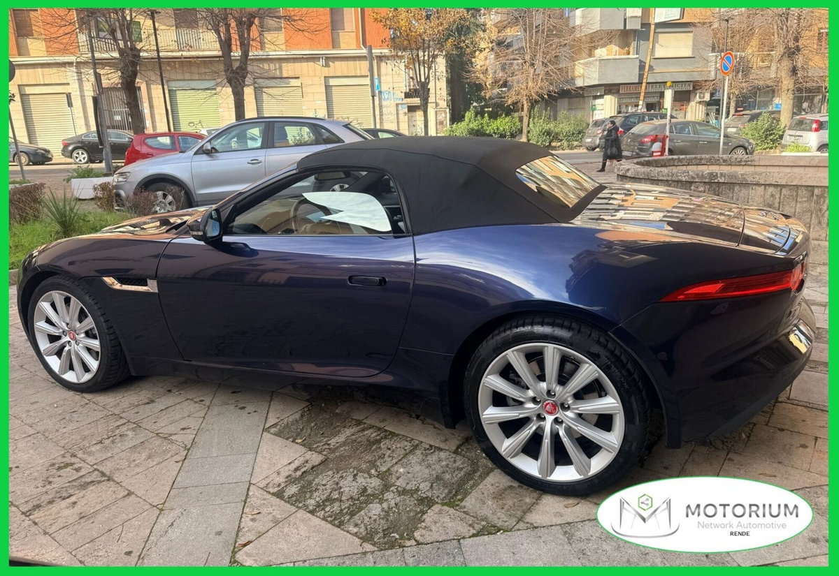 Jaguar F-Type Cabrio 3.0 V6 aut. Convertibile (2)