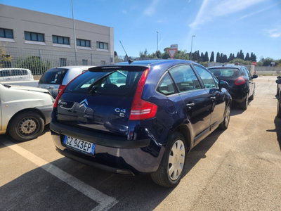 Citroen C4 1.6 HDi 110CV Elegance (8)