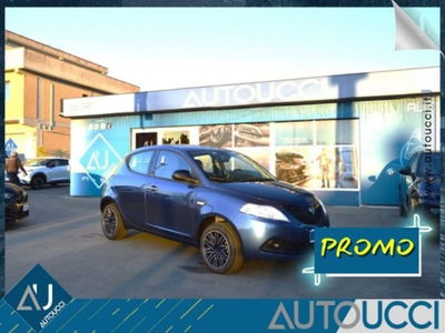 Lancia Ypsilon 1.0 FireFly 5 porte S&S Hybrid Ecochic A. Ferretti nuova