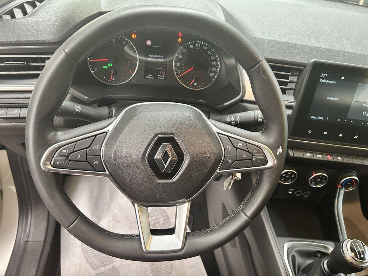 Renault Captur TCe 100 CV Zen (11)