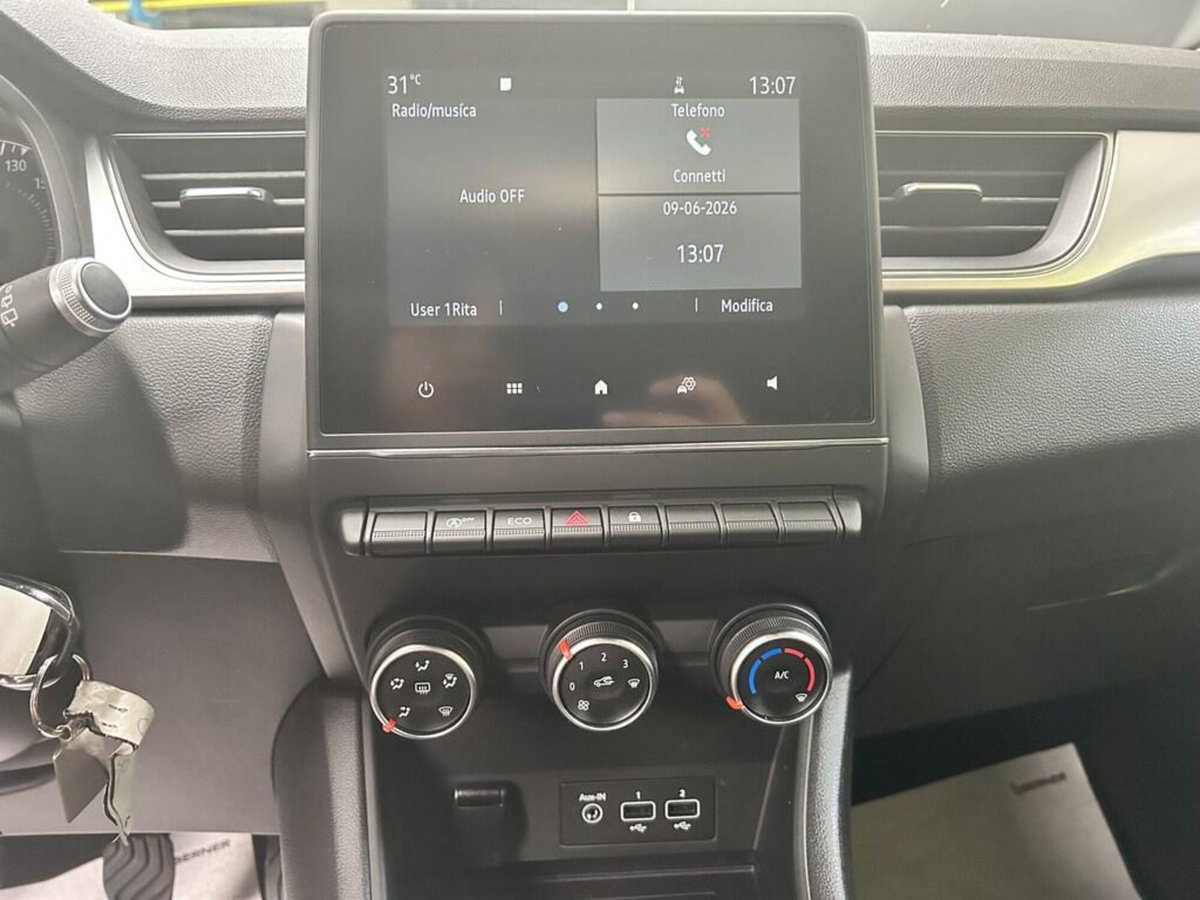 Renault Captur TCe 100 CV Zen (14)