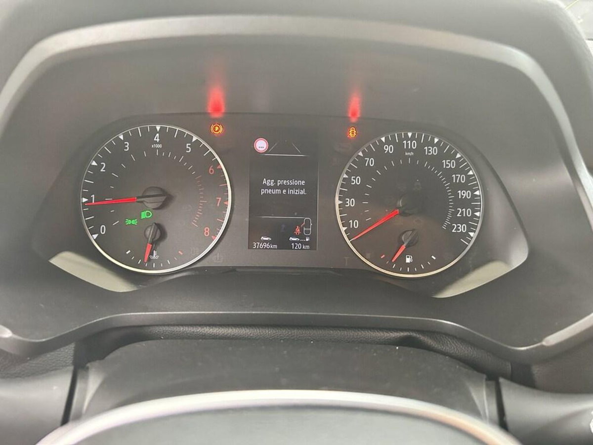 Renault Captur TCe 100 CV Zen (9)