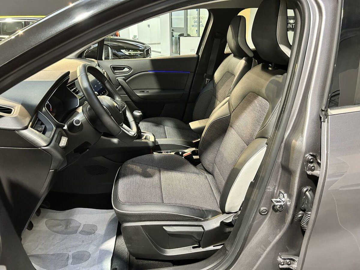 Renault Captur TCe 90 CV Intens (7)