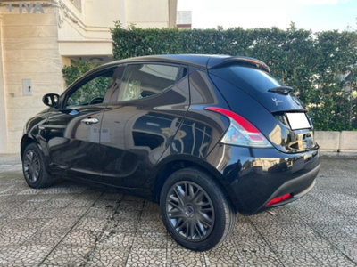 Lancia Ypsilon 1.0 FireFly 5 porte S&S Hybrid Ecochic A. Ferretti (12)