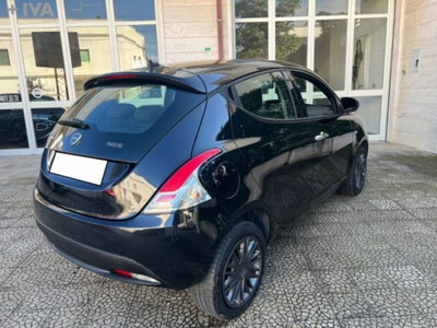 Lancia Ypsilon 1.0 FireFly 5 porte S&S Hybrid Ecochic A. Ferretti (14)