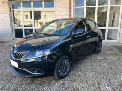 Lancia Ypsilon 1.0 FireFly 5 porte S&S Hybrid Ecochic A. Ferretti (3)