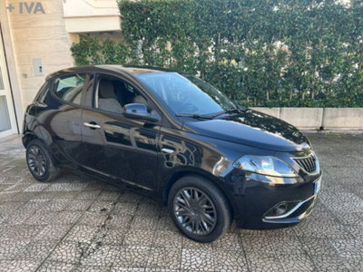 Lancia Ypsilon 1.0 FireFly 5 porte S&S Hybrid Ecochic A. Ferretti (6)